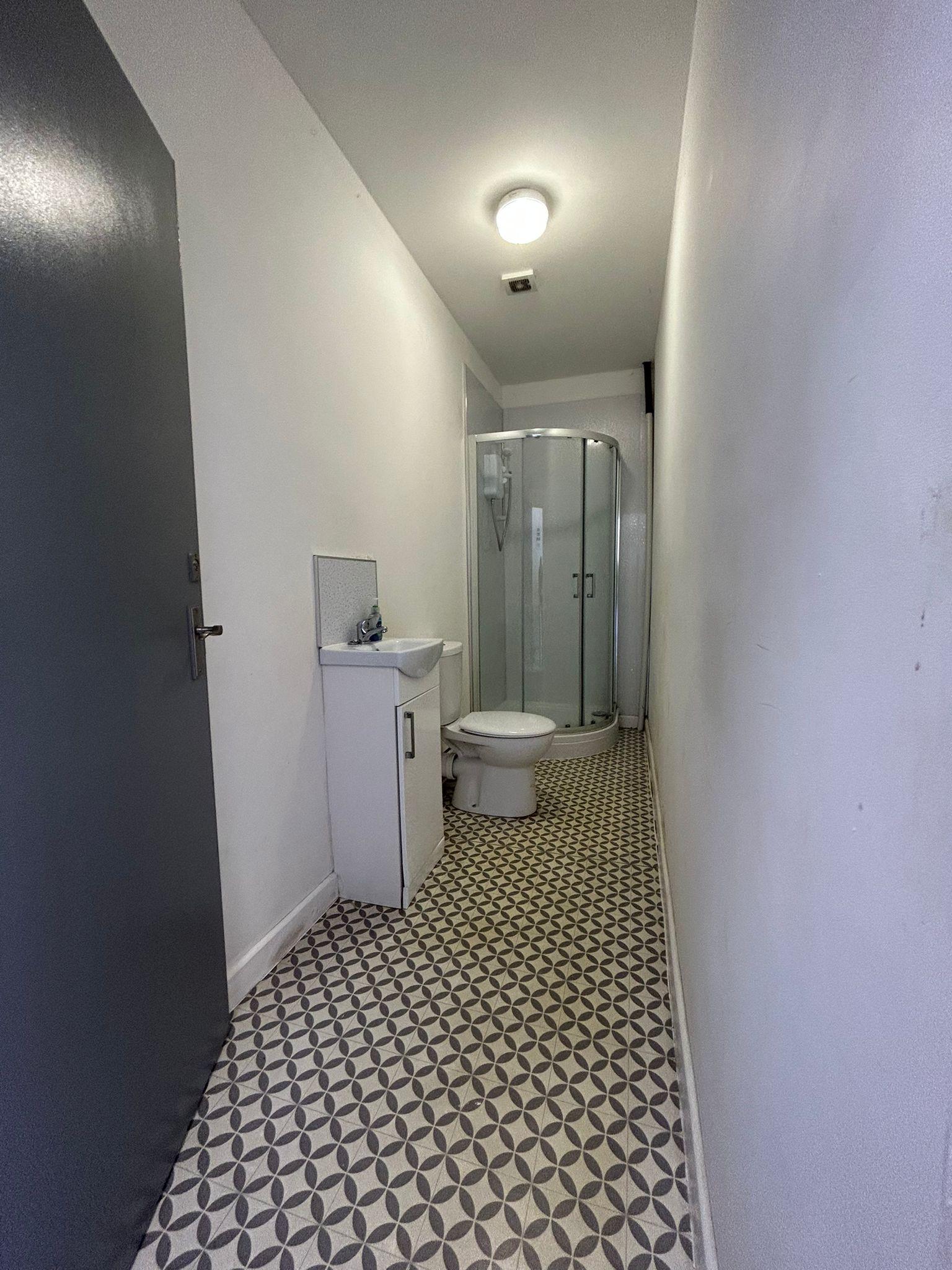 11 Wiverton Road